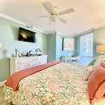 Pelican Walk 504